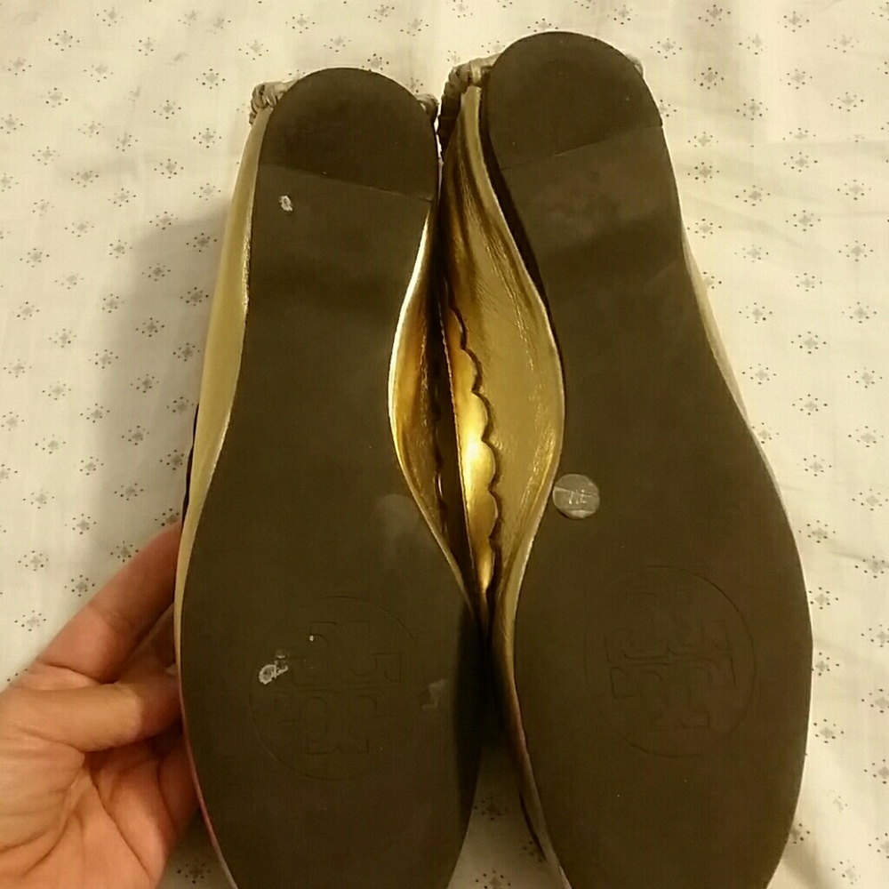 Tory Burch heart gold flats - Picture 3 of 8